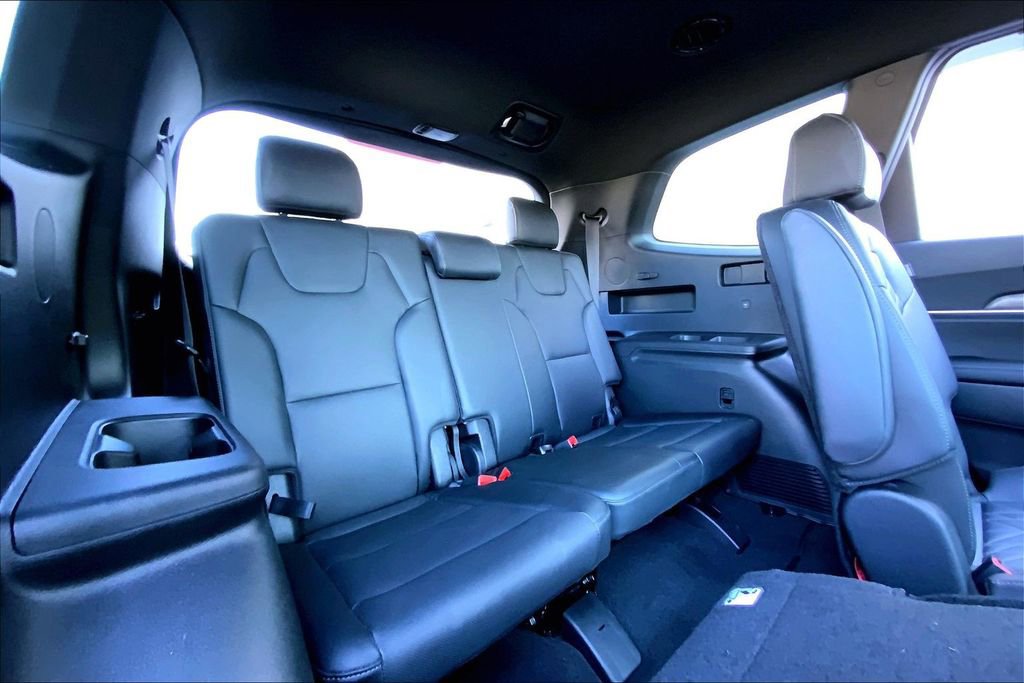 Used 2025 Kia Telluride EX X-Line image 16