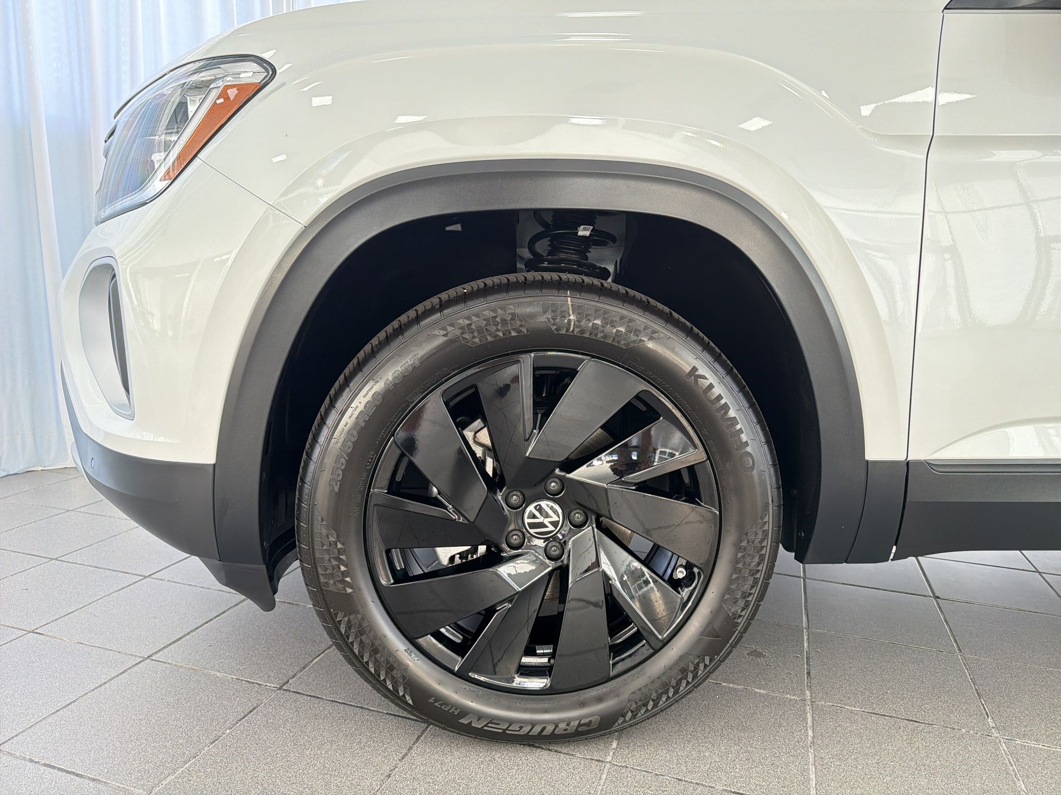 New 2026 Volkswagen Atlas SE FWD image 12