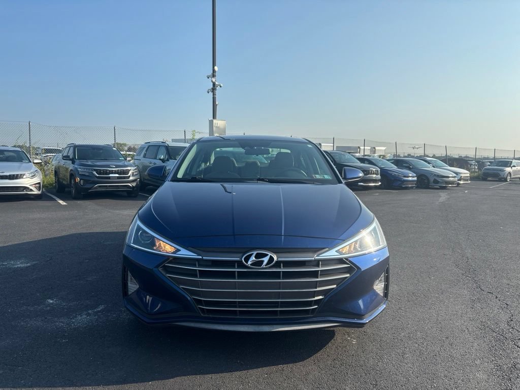 Used 2020 Hyundai Elantra SE FWD image 8