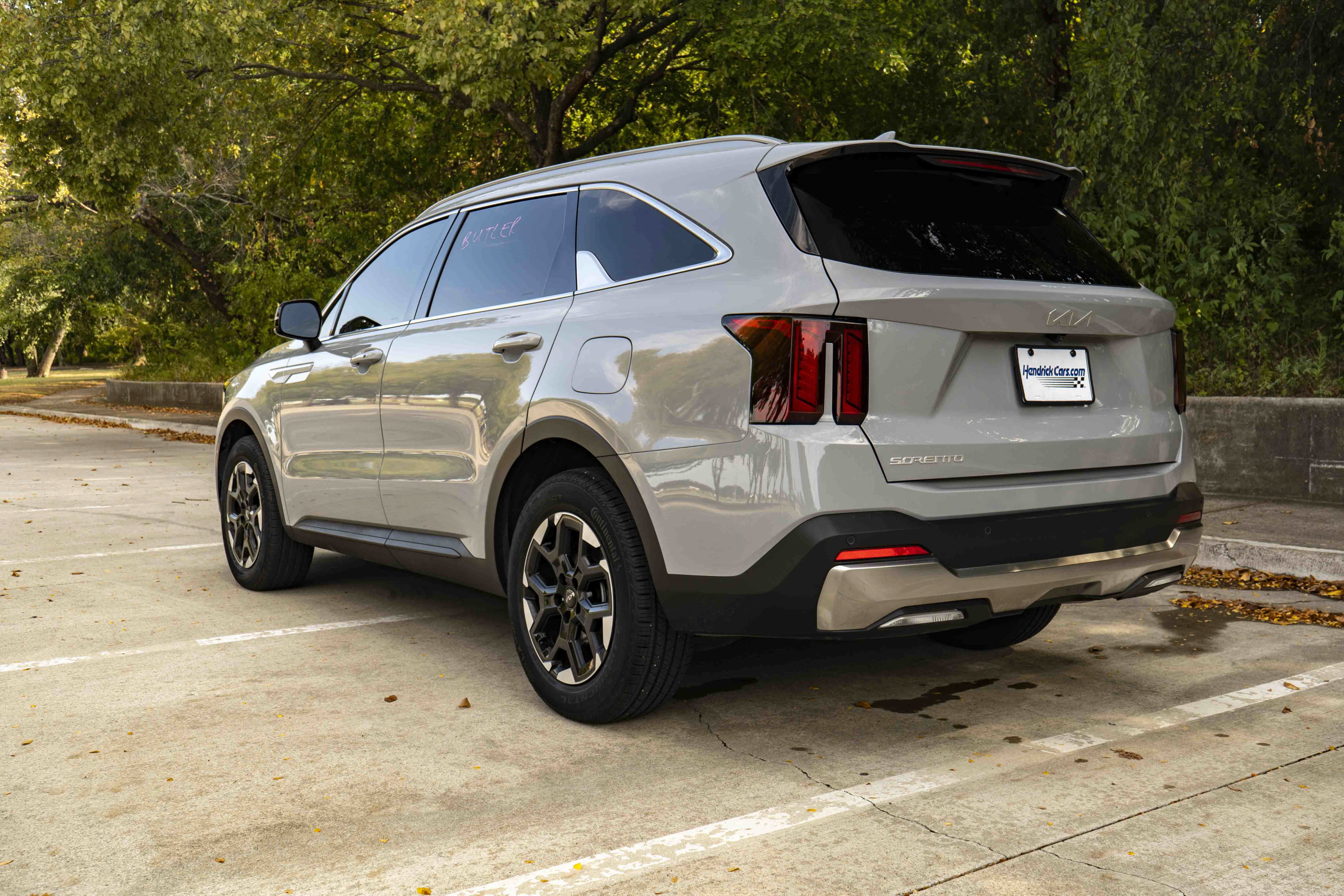 Used 2026 Kia Sorento S w/ S Panoramic Sunroof Package FWD image 7