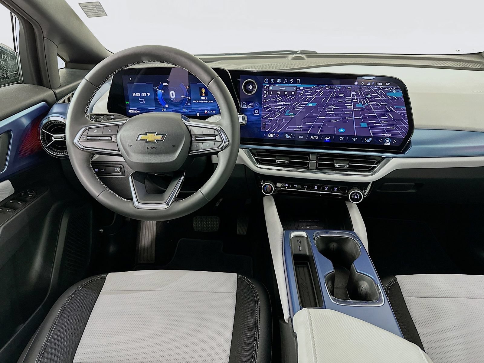New 2026 Chevrolet Equinox EV LT AWD/4WD image 22