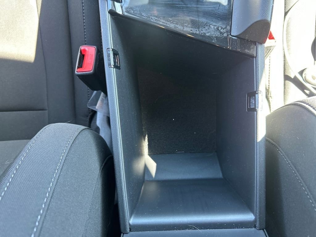 Used 2025 Hyundai Elantra SEL image 17