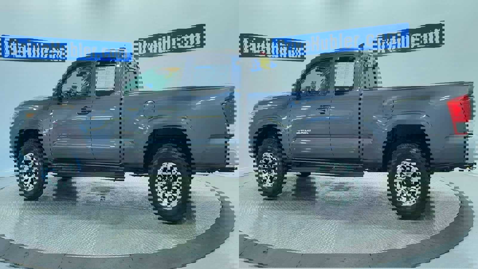 Used 2016 Toyota Tacoma SR5 image 5