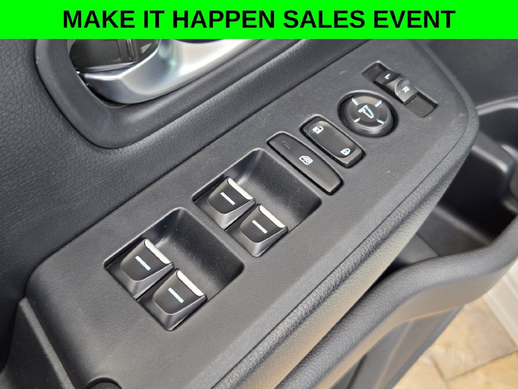 Used 2025 Honda Pilot Touring image 11