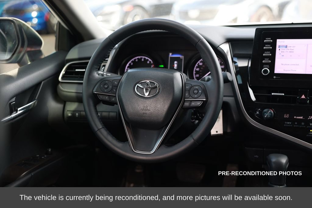 Used 2024 Toyota Camry SE image 25