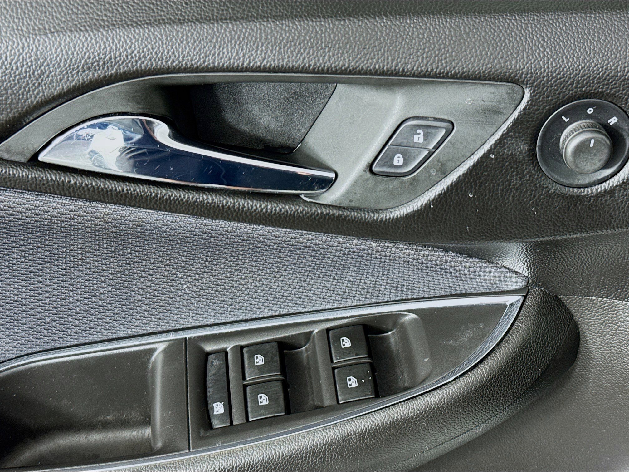 Used 2018 Chevrolet Cruze LS image 20