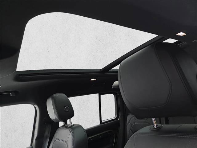 Certified 2023 Land Rover Defender 110 S image 29