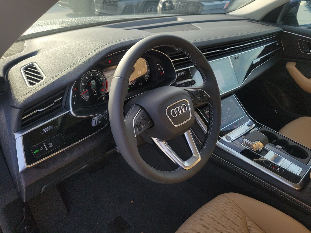 New 2027 Audi Q8 Premium Plus AWD/4WD image 7