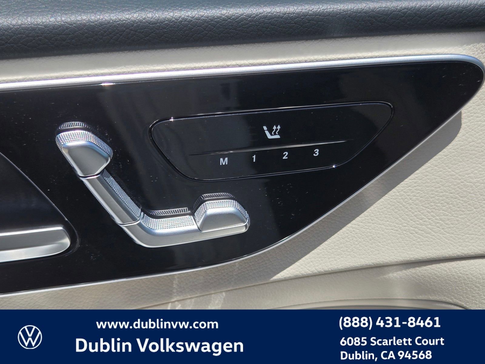 Used 2022 Mercedes-Benz C 300 Sedan image 11