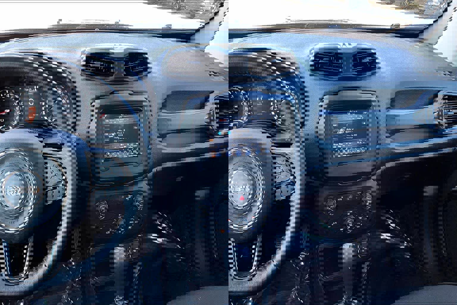 Used 2019 Jeep Renegade Altitude w/ Quick Order Package 2XM image 6