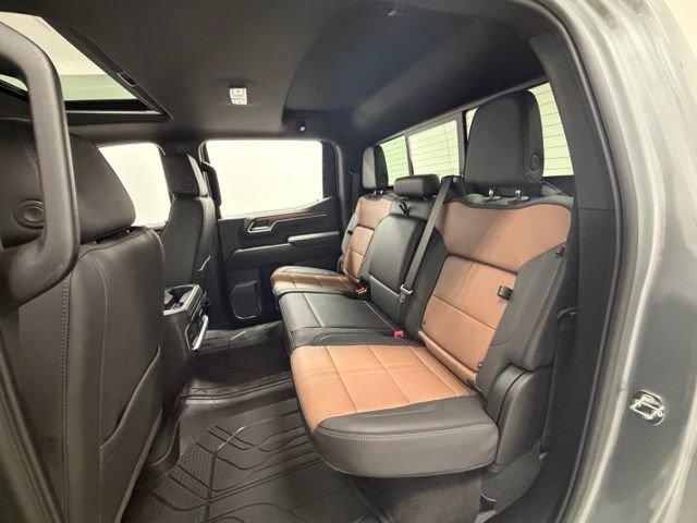 Certified 2024 Chevrolet Silverado 1500 High Country w/ High Country Premium Package AWD/4WD image 24