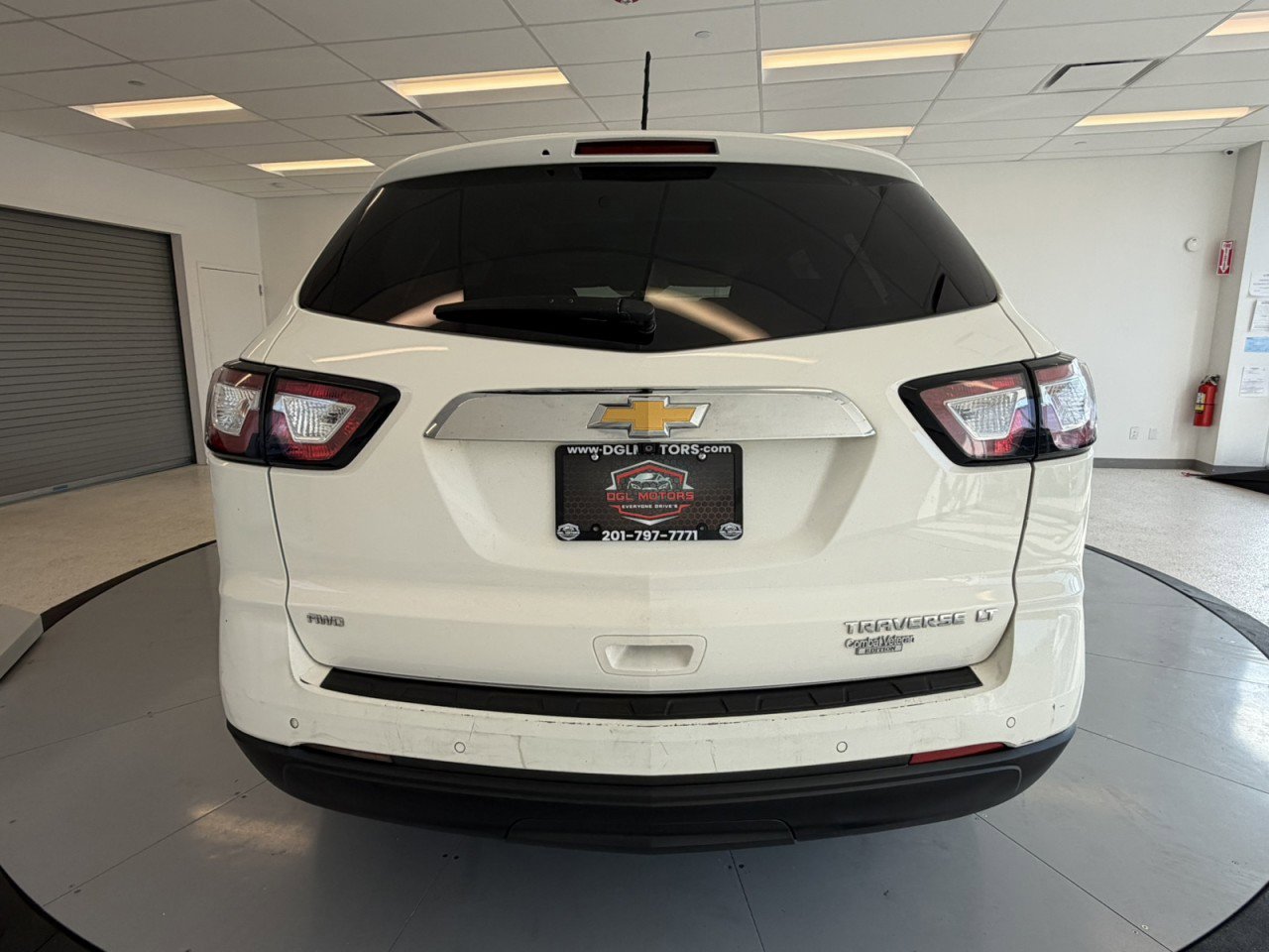 Used 2015 Chevrolet Traverse LT image 6