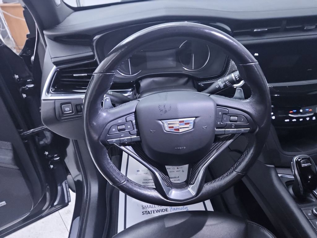 Used 2021 Cadillac XT6 Sport w/ LPO, Floor Liner Package AWD/4WD image 14