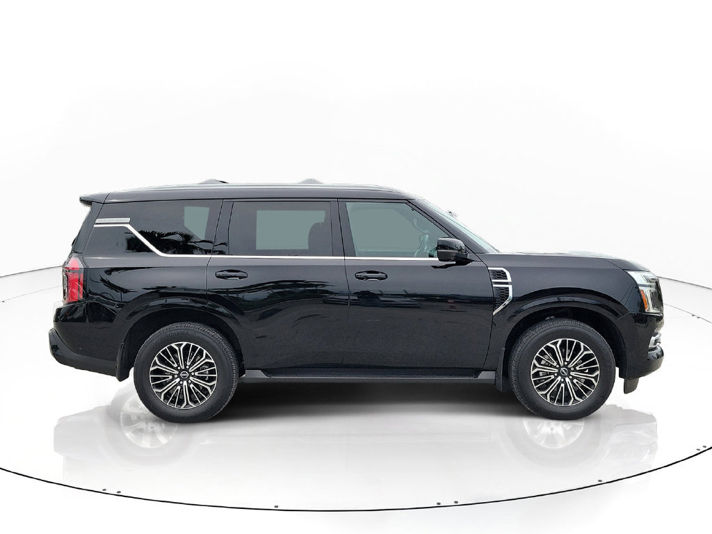 Certified 2025 Nissan Armada Platinum RWD image 7
