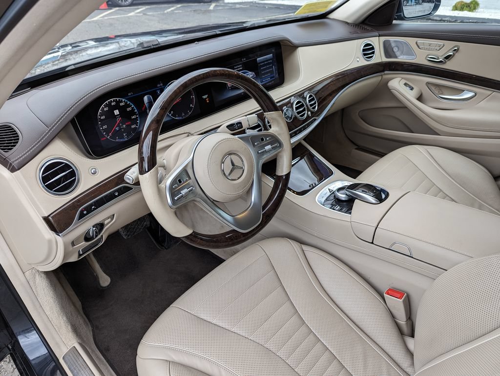 Used 2018 Mercedes-Benz S 560 4MATIC Sedan image 13