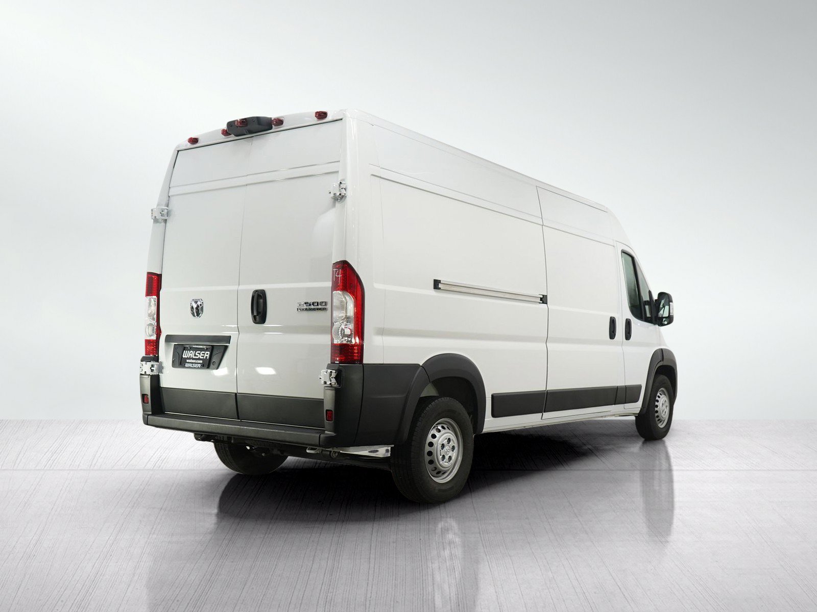Used 2024 RAM ProMaster 2500 w/ Convenience Group FWD image 5
