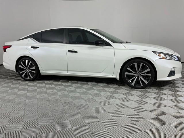 Used 2022 Nissan Altima 2.0 SR FWD image 6