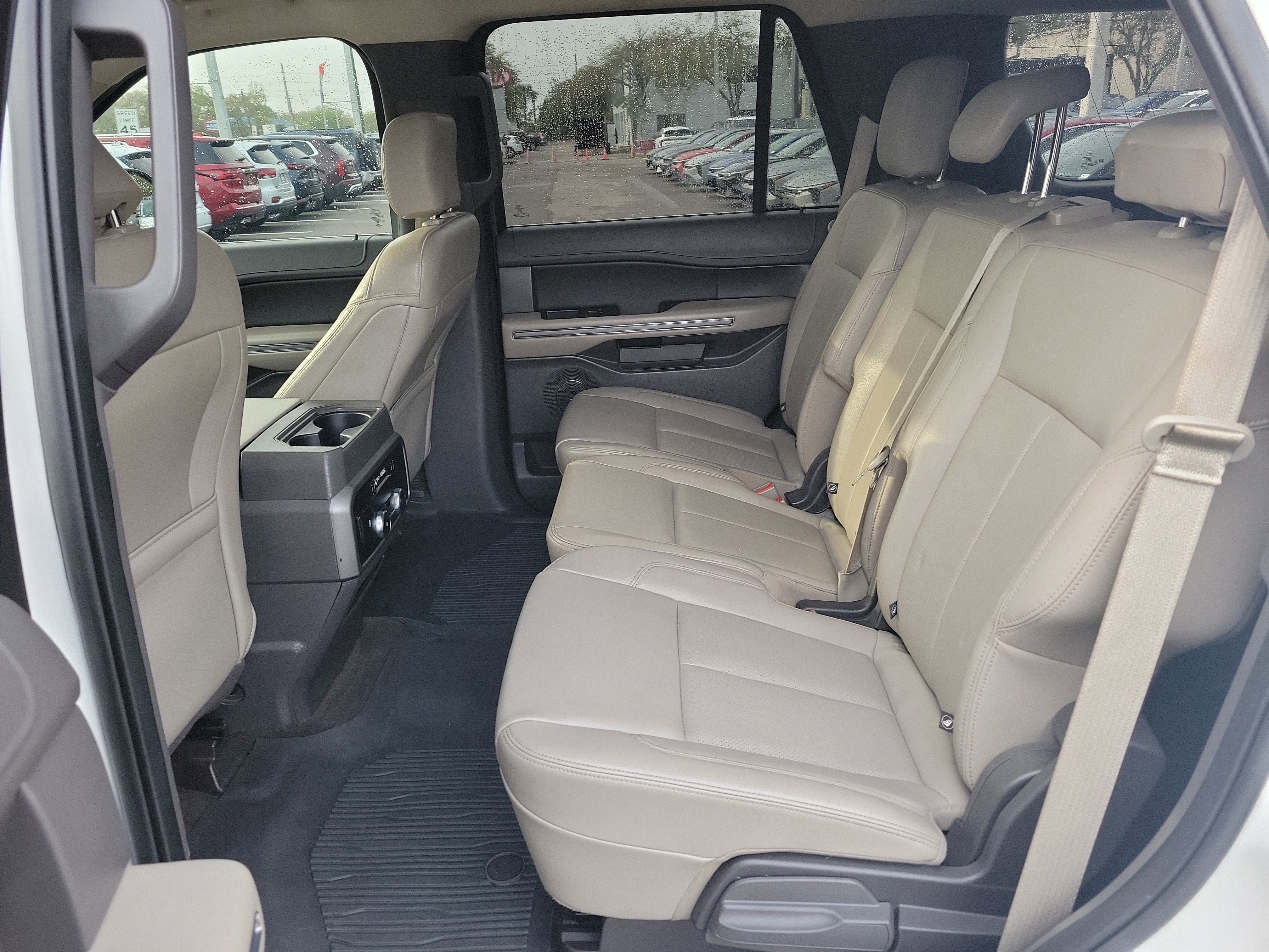 Used 2020 Ford Expedition XLT w/ FX4 Off-Road Package AWD/4WD image 14