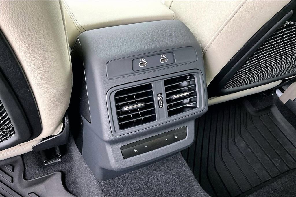 Certified 2025 Audi Q5 Prestige image 18