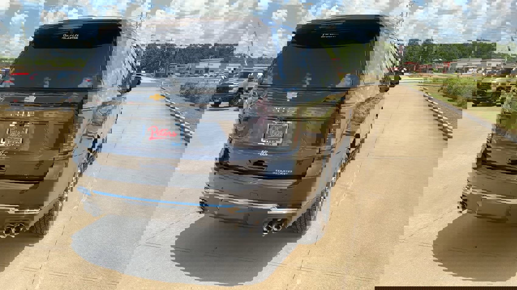 Used 2025 Chevrolet Tahoe Premier image 8