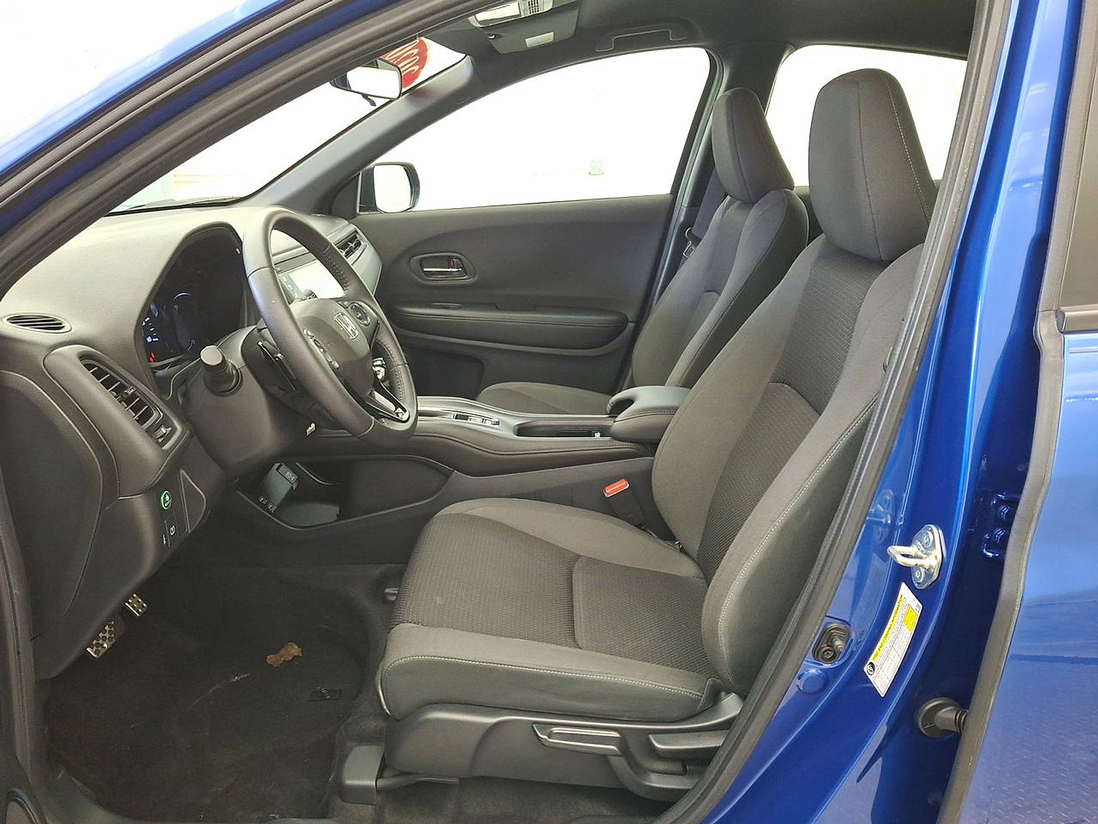 Used 2020 Honda HR-V Sport image 11