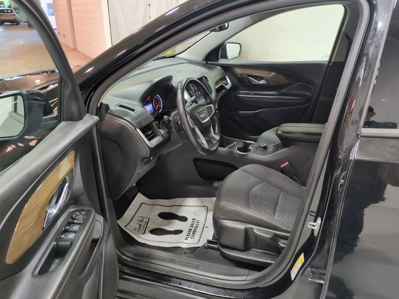 Used 2019 GMC Terrain SLE FWD image 15