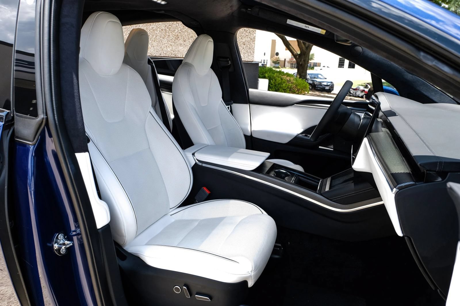 Used 2022 Tesla Model X Plaid AWD/4WD image 30