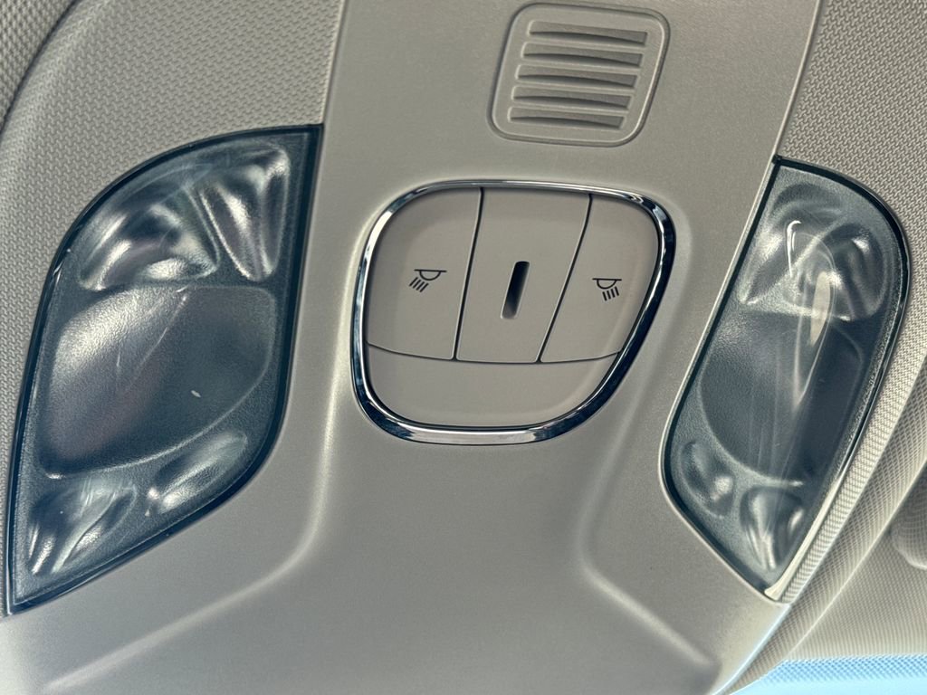 Used 2019 Jeep Compass Latitude w/ Cold Weather Group image 31