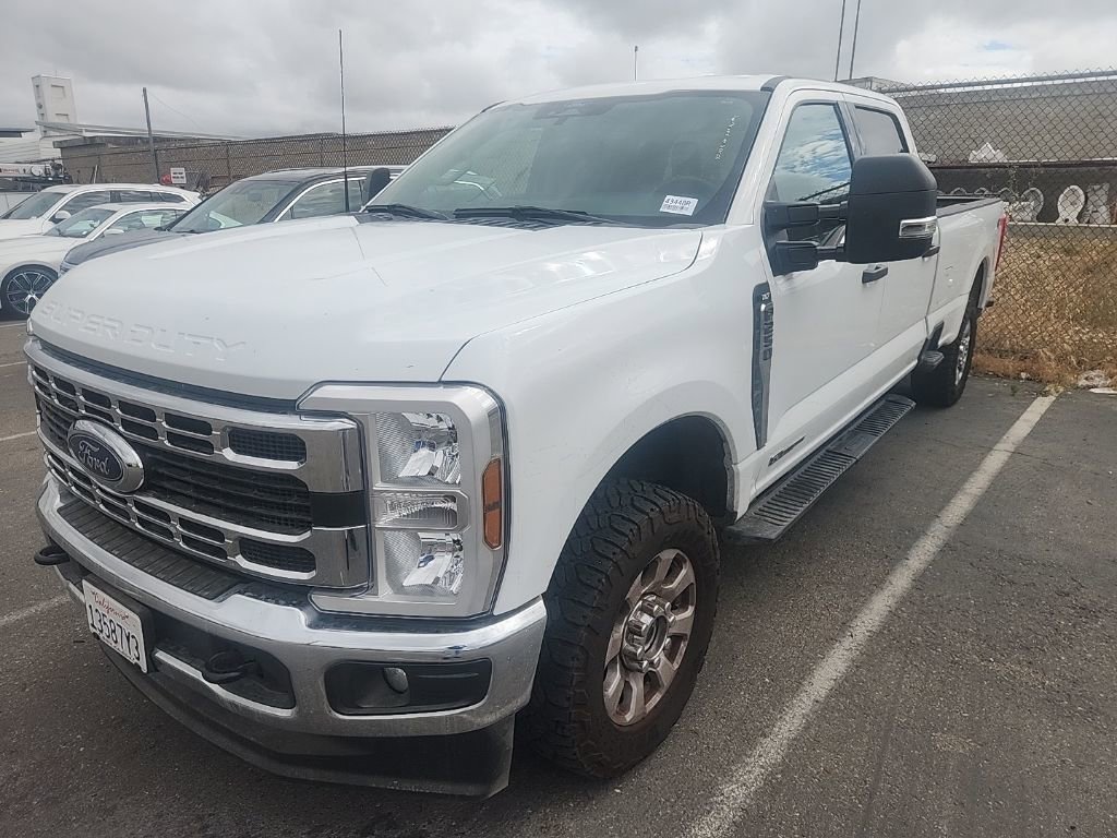 Used 2024 Ford F250 XLT image 3