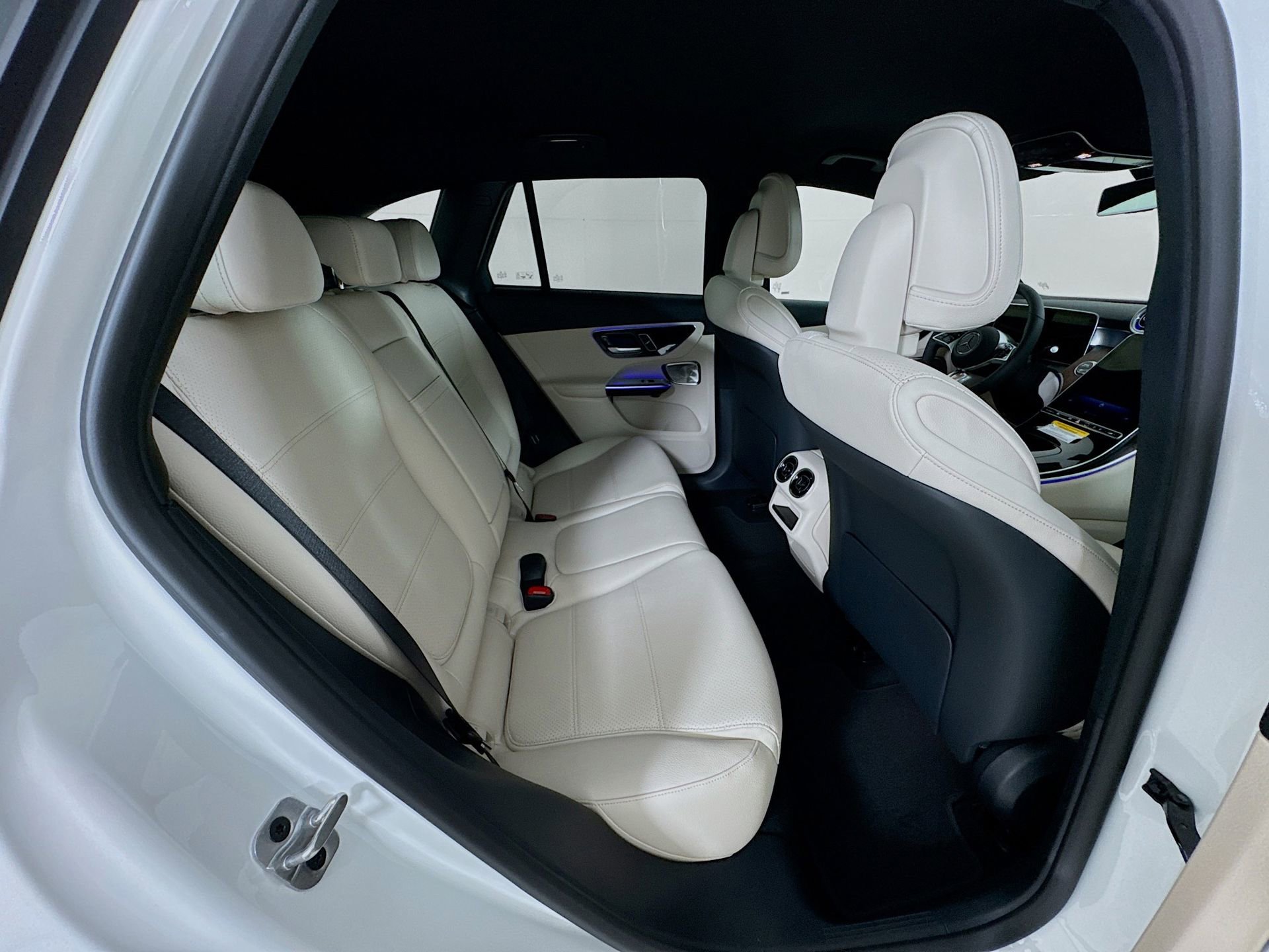 New 2026 Mercedes-Benz GLC 300 image 29