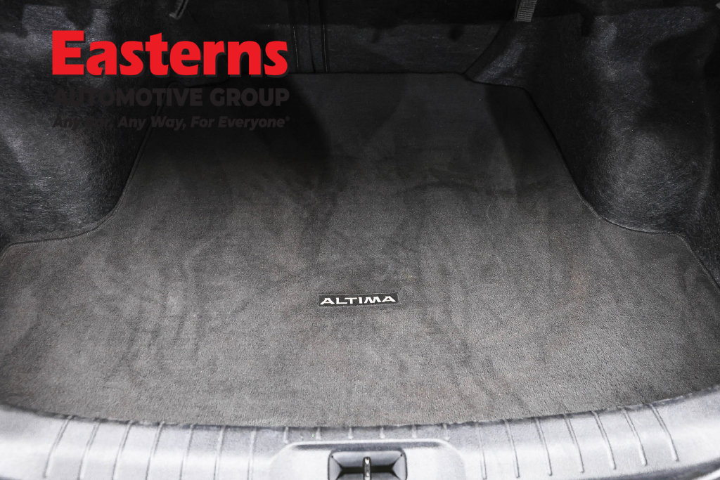 Used 2024 Nissan Altima 2.5 SV FWD image 10