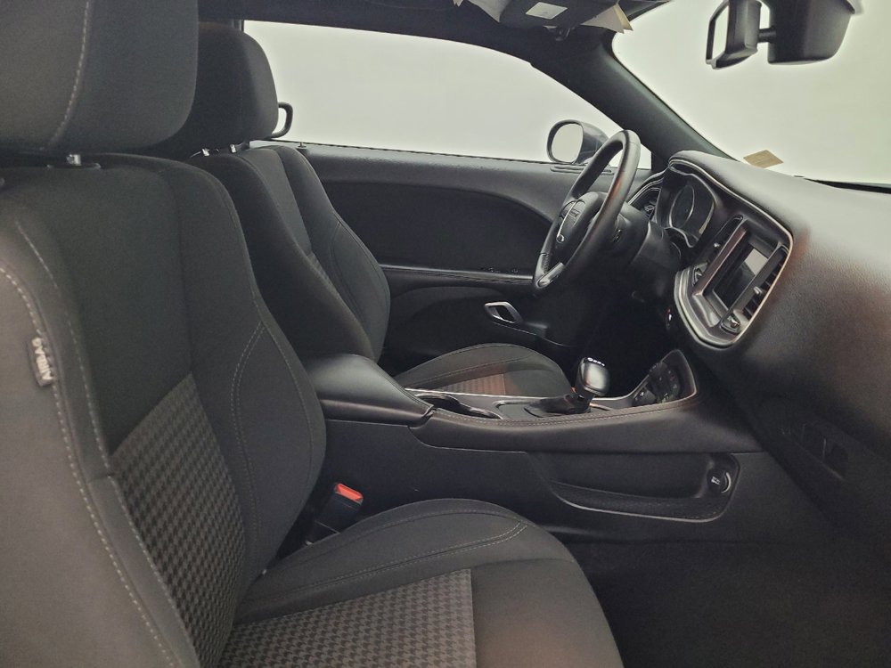 Used 2019 Dodge Challenger SXT RWD image 21