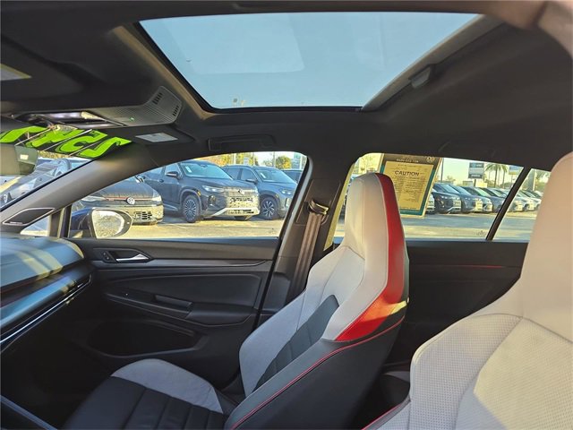 Used 2022 Volkswagen GTI SE image 23