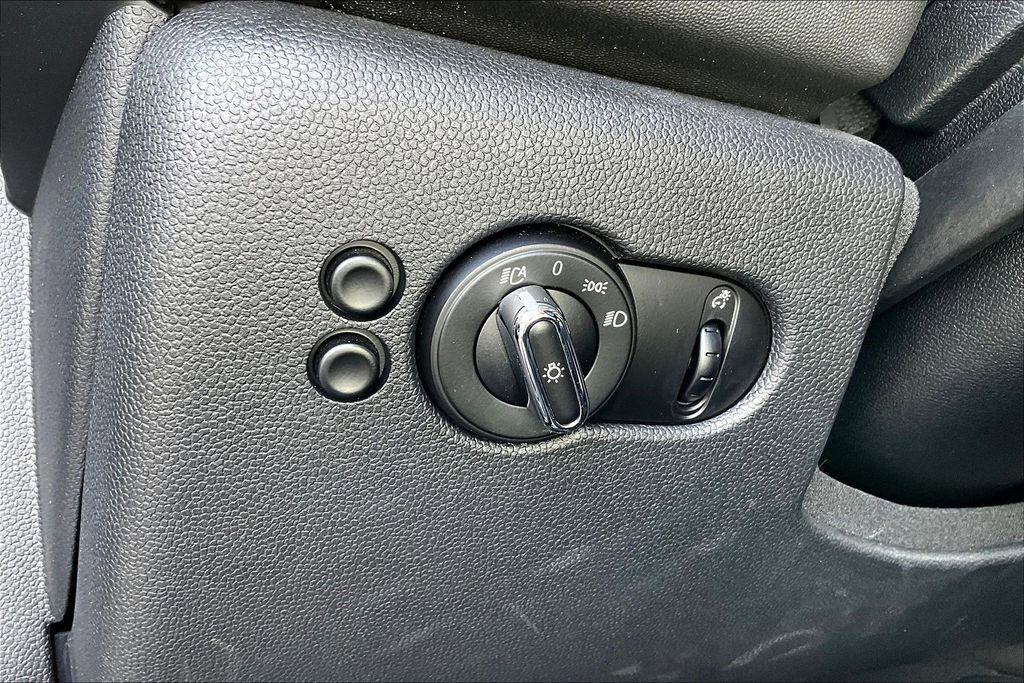 Used 2020 MINI Cooper S FWD image 16