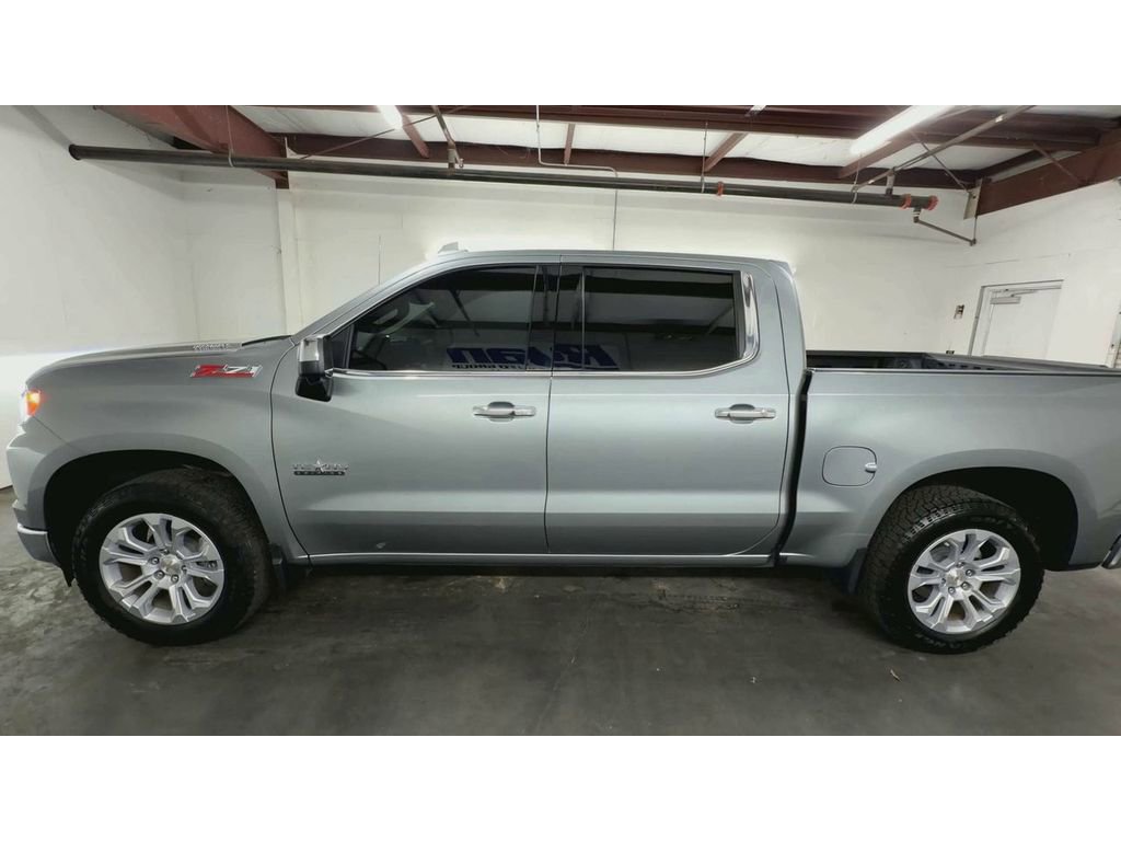 Used 2025 Chevrolet Silverado 1500 LTZ w/ LTZ Premium Texas Edition image 5