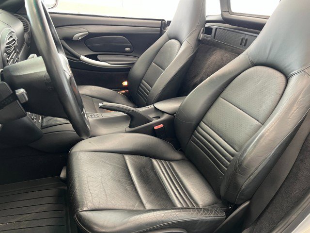 Used 2002 Porsche Boxster S image 10