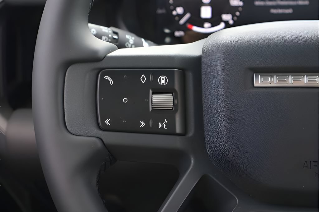 New 2026 Land Rover Defender 130 X-Dynamic SE AWD/4WD image 20