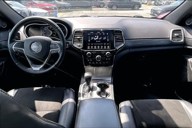 Used 2021 Jeep Grand Cherokee Laredo X AWD/4WD image 12