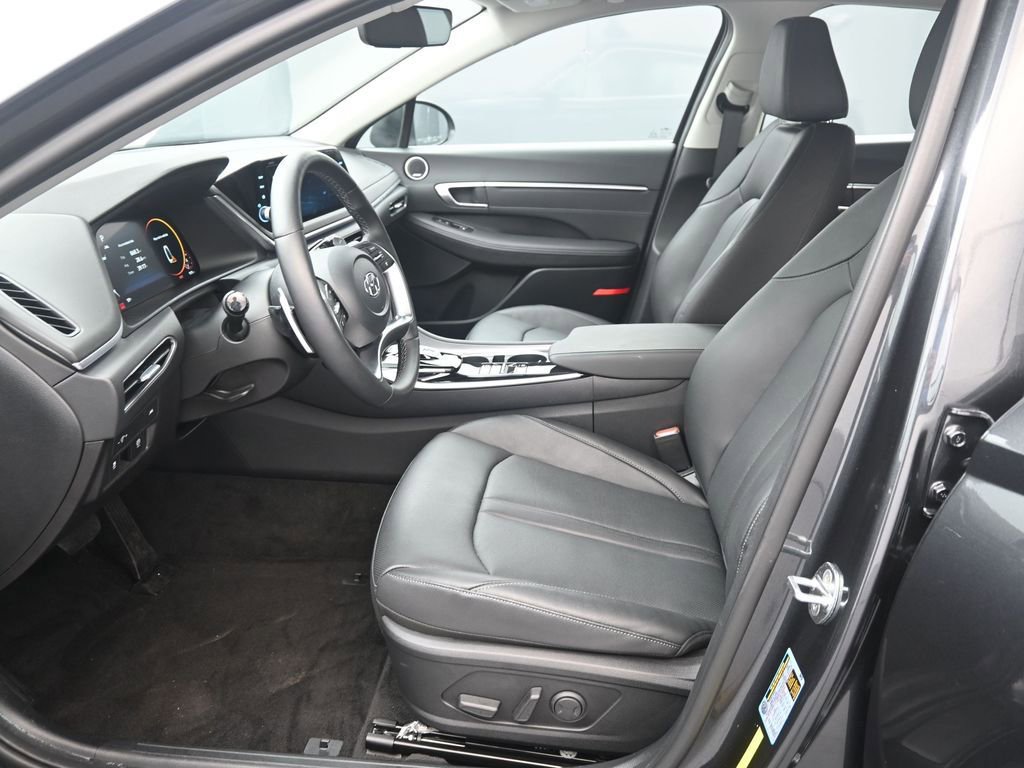 Used 2022 Hyundai Sonata Limited image 16