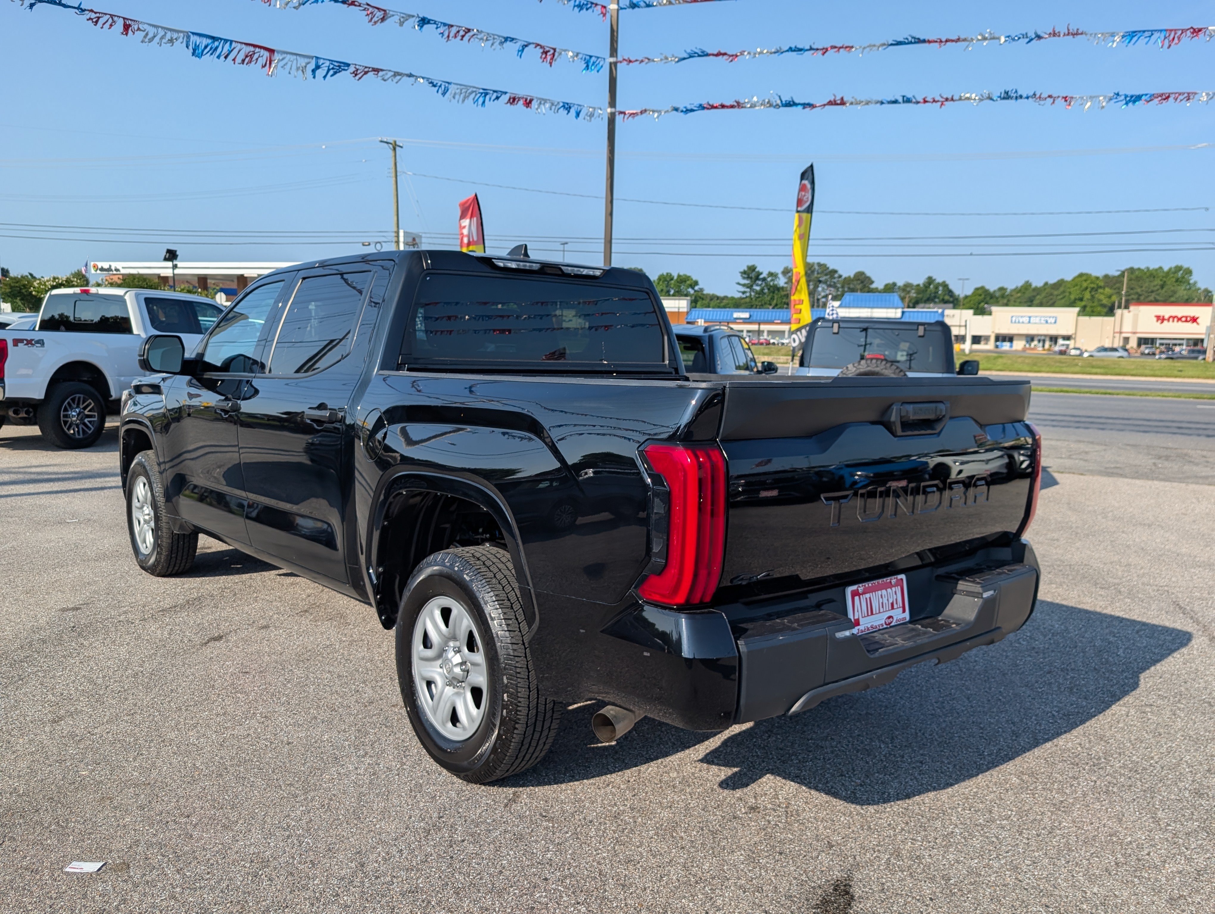 Used 2025 Toyota Tundra SR AWD/4WD image 5