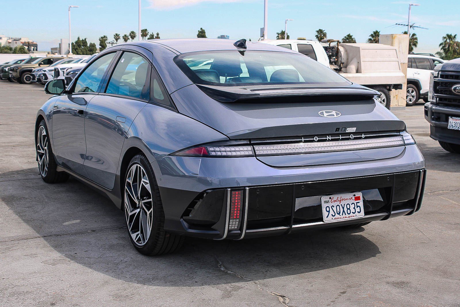 Used 2025 Hyundai Ioniq 6 Limited image 7