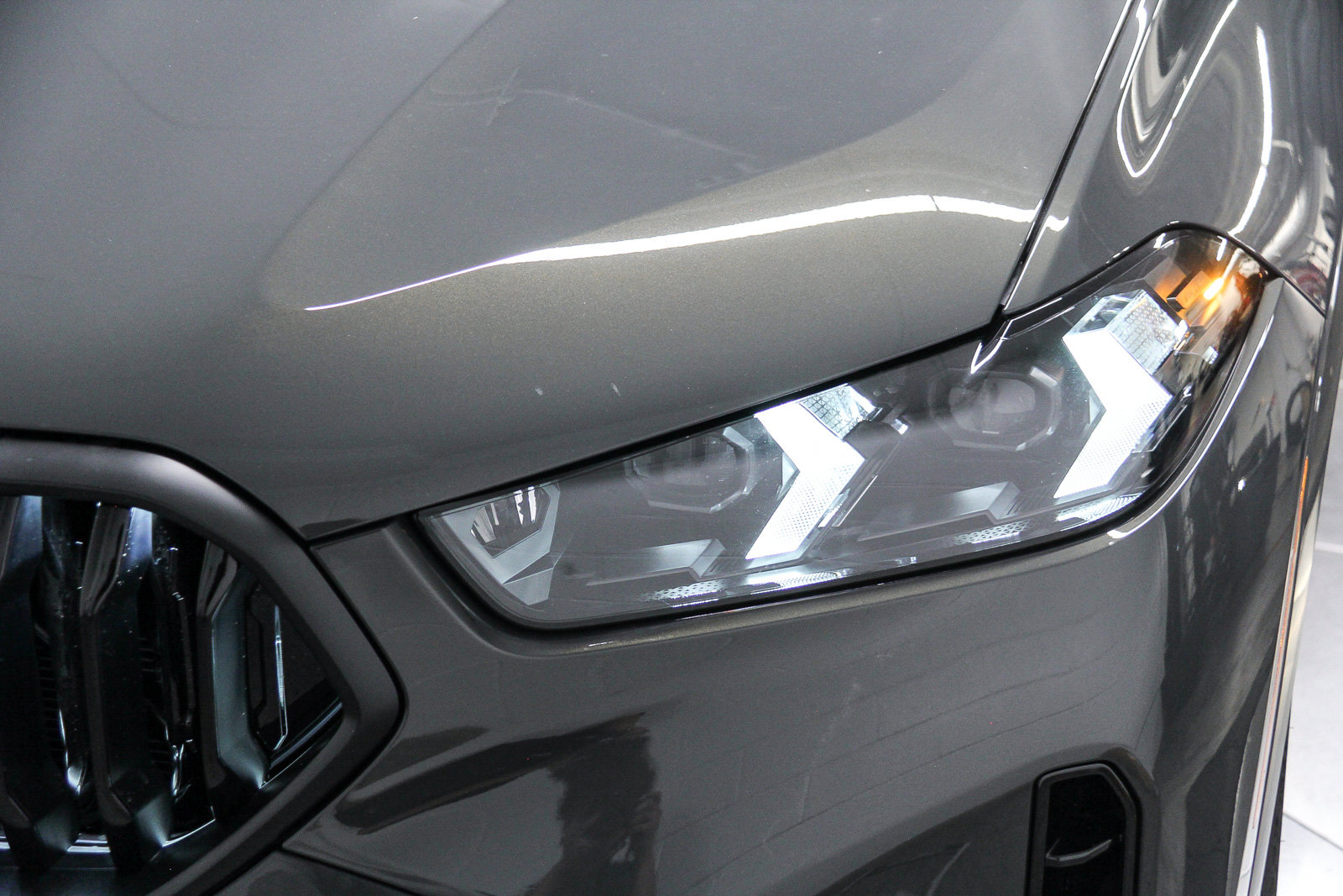 New 2027 BMW X6 xDrive40i AWD/4WD image 10