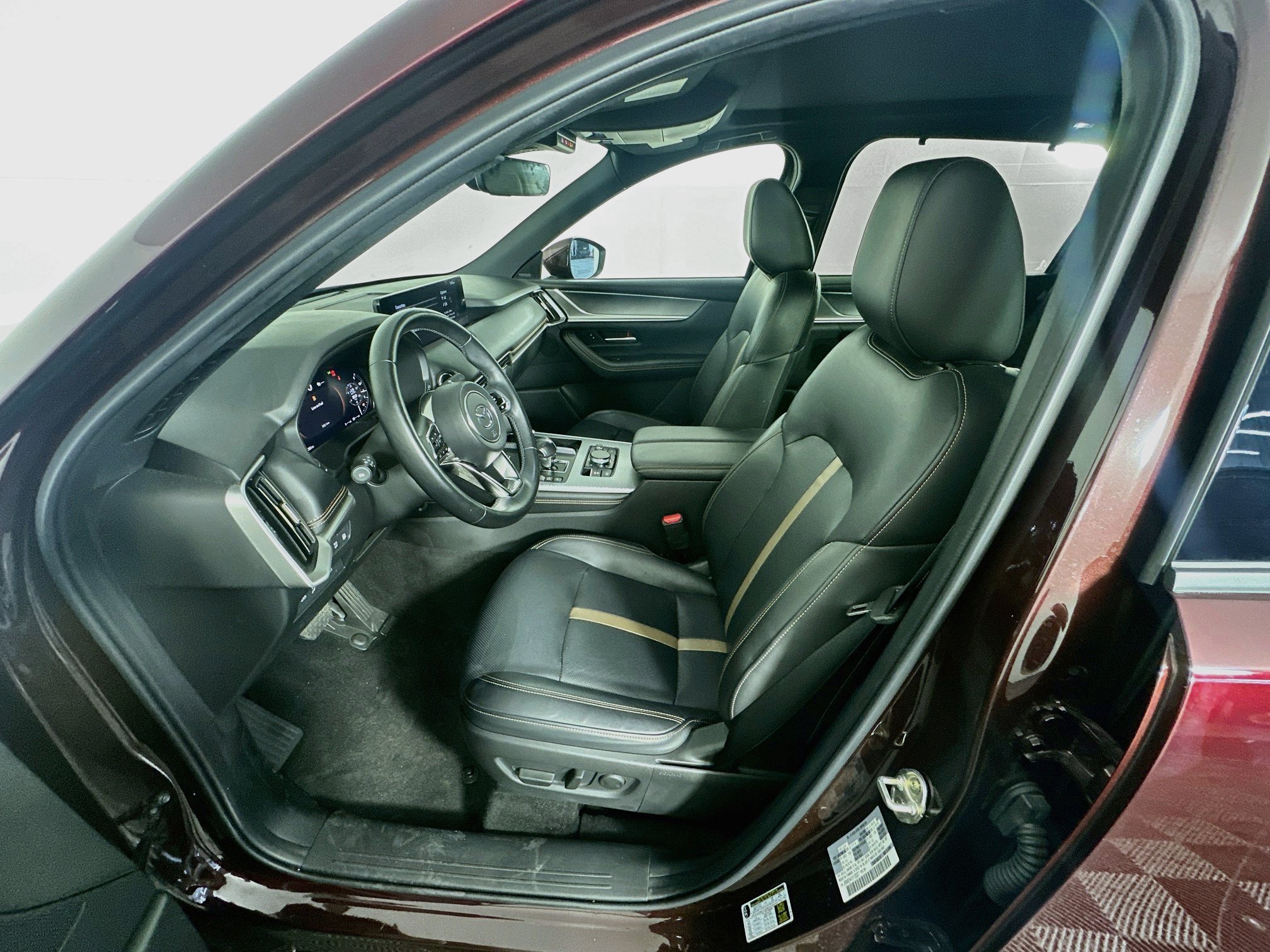 Used 2024 MAZDA CX-90 Plug-In Hybrid w/ Premium Plus AWD/4WD image 13