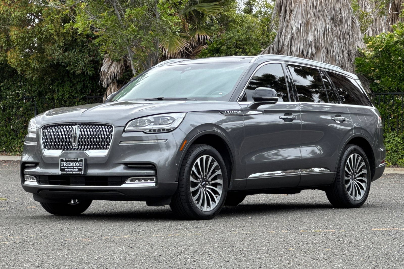 Used 2023 Lincoln Aviator Reserve w/ Equipment Group 201A RWD image 7