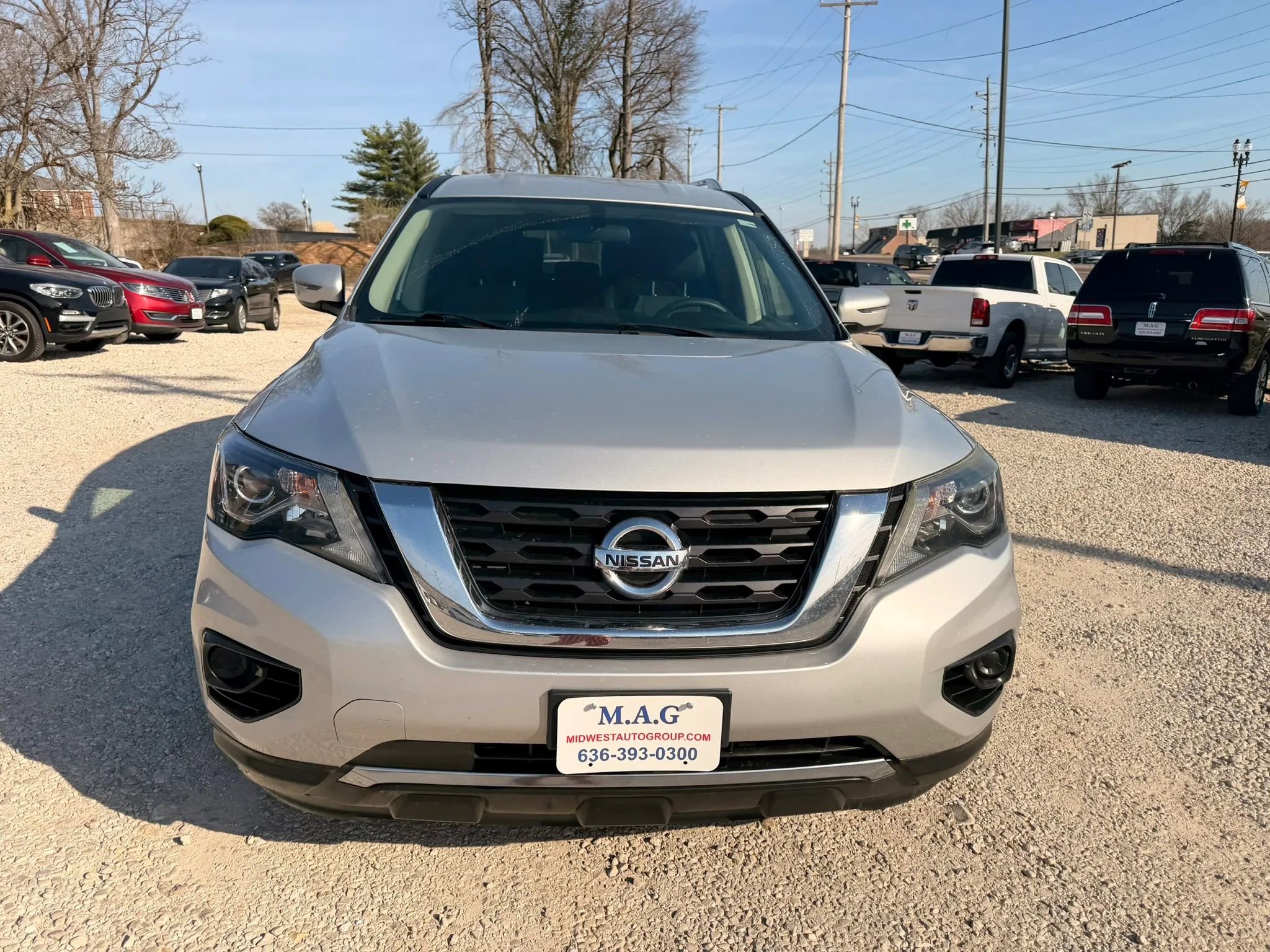 Used 2017 Nissan Pathfinder S FWD image 8