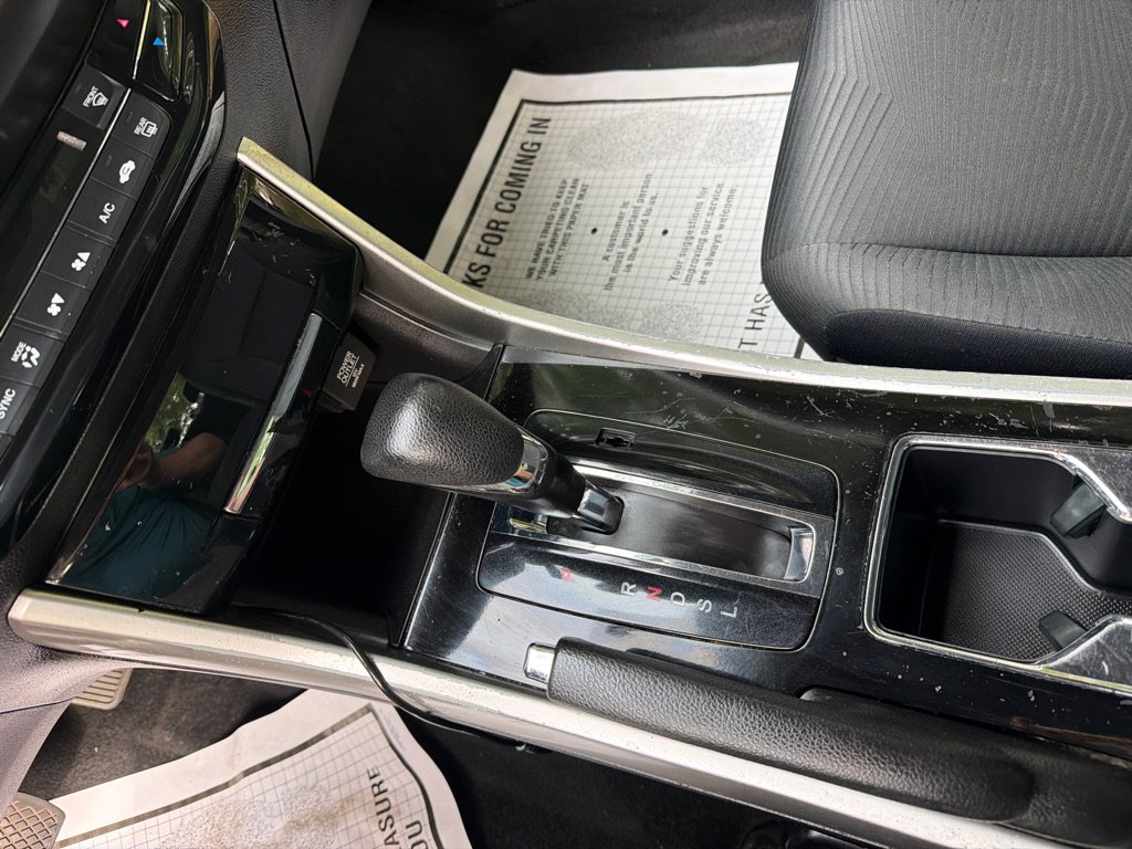 Used 2016 Honda Accord LX image 28