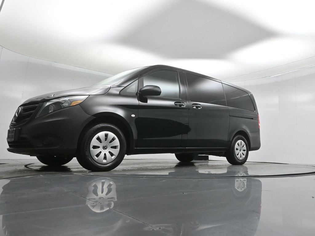 Used 2023 Mercedes-Benz Metris Passenger image 41