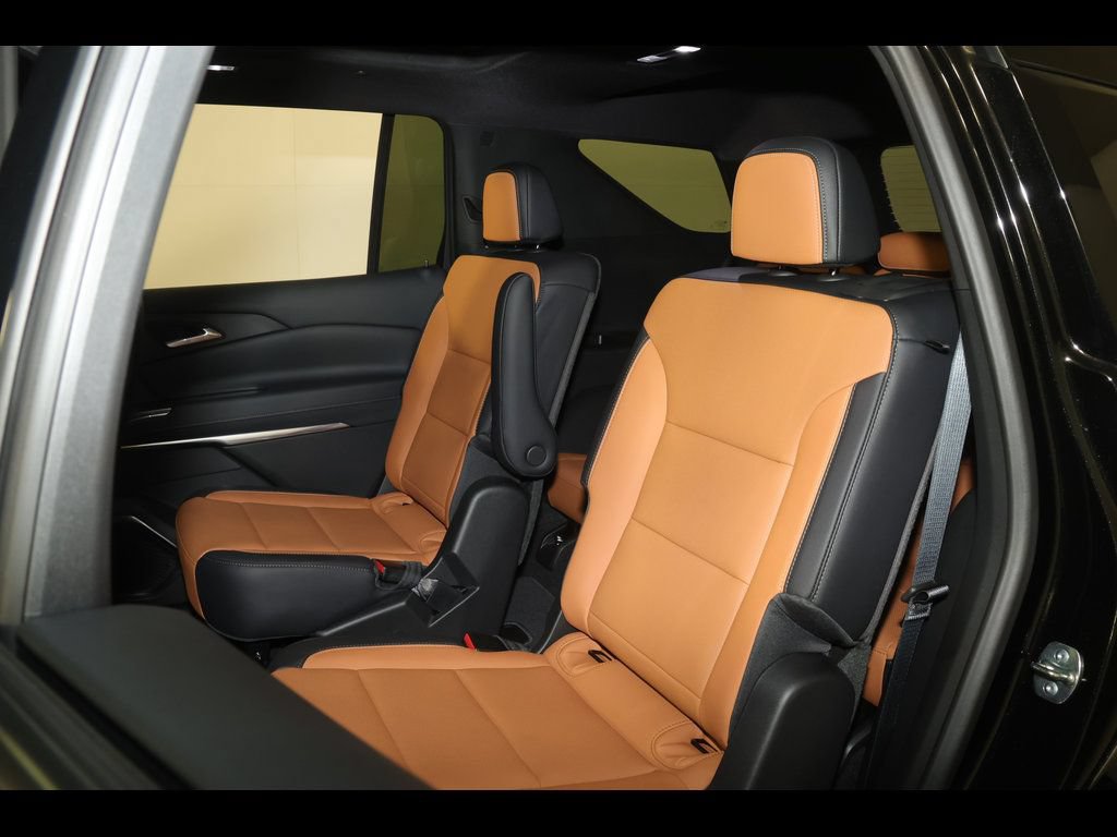 New 2027 Chevrolet Traverse Z71 w/ Enhanced Driving Package AWD/4WD image 23