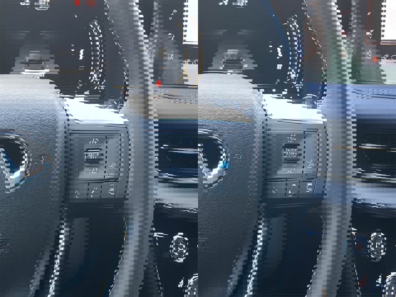 New 2026 INFINITI QX60 Sport w/ Dark Cargo Package image 14