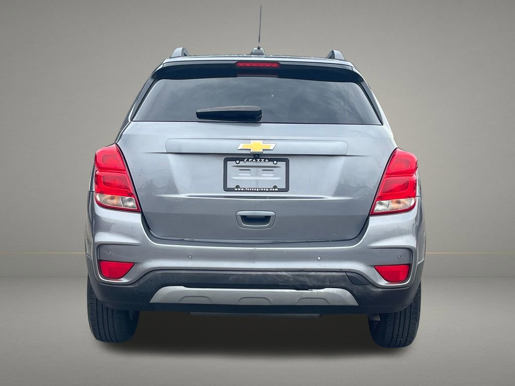 Used 2020 Chevrolet Trax LT w/ Driver Confidence Package FWD image 4